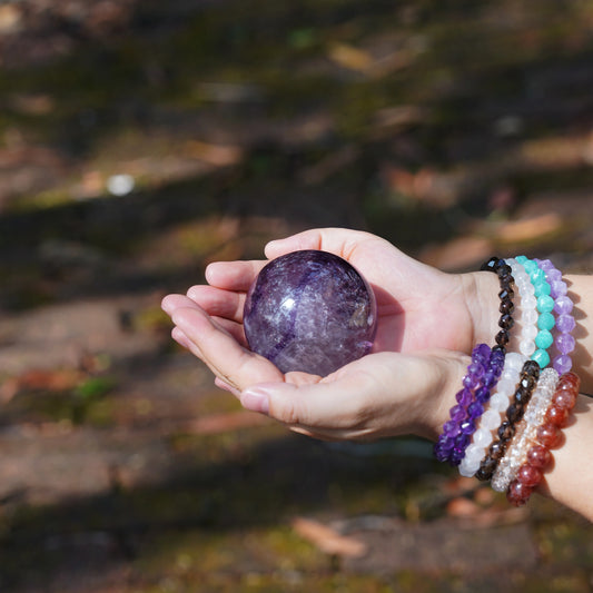 Crystal Origin: How the Birthplace of Gemstones Shapes the Energy of Your Bracelet | Luananio