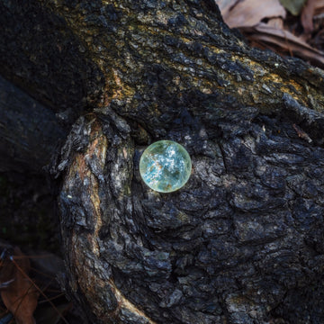 How the Formation of Crystals Inspires Fragrant Oil Creations