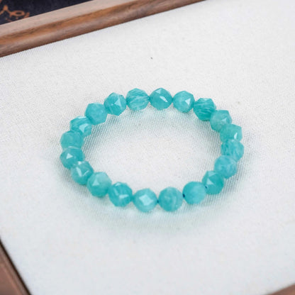 Moonstone Crystal - New Beginnings, Intuition & Feminine Energy